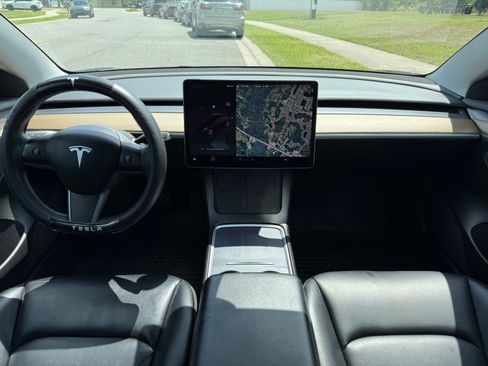 Used 2022 Tesla Model 3 image 10