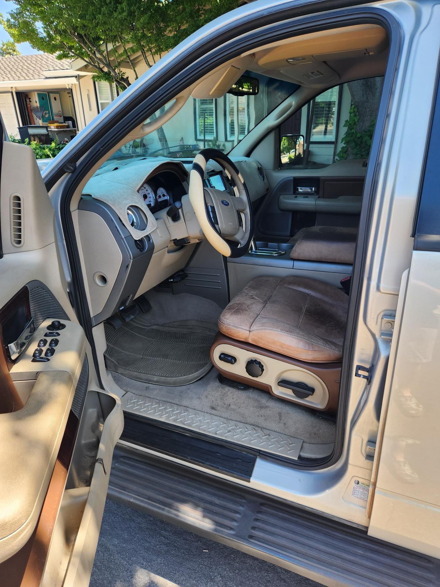 Used 2006 Ford F150 Lariat RWD image 6