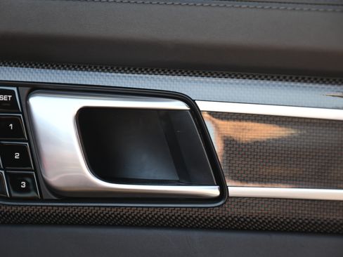 Used 2017 Porsche Panamera Turbo image 8