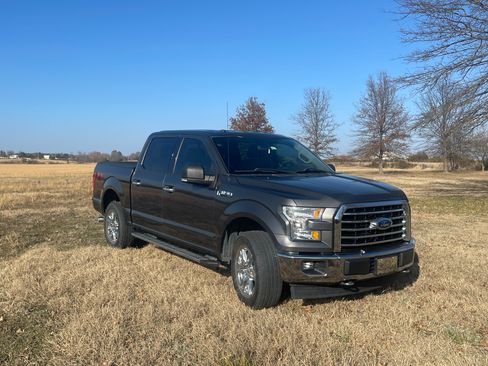 Used 2017 Ford F150 XLT w/ Equipment Group 302A Luxury image 1