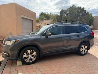 Used 2021 Subaru Ascent Premium w/ Convenience Package AWD/4WD image 1