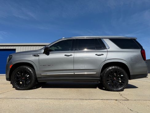 Used 2022 GMC Yukon Denali w/ Denali Ultimate Package image 11