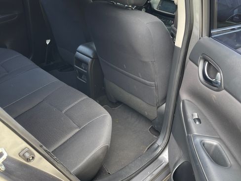 Used 2017 Nissan Sentra S image 9