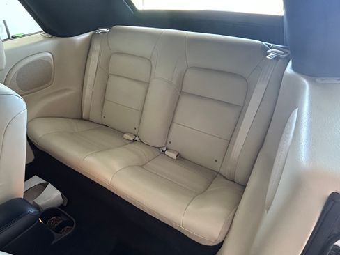 Used 2003 Chrysler Sebring Limited image 4