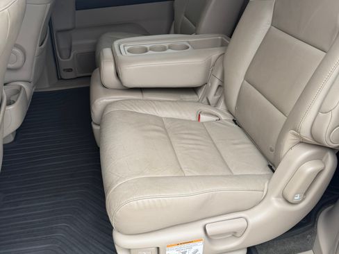Used 2015 Honda Odyssey Touring image 13