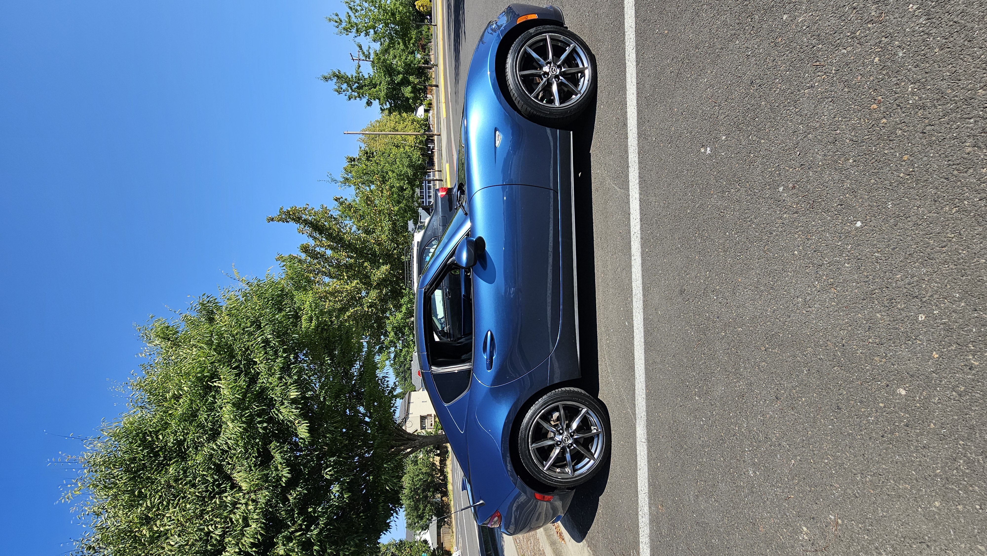 Used 2018 MAZDA MX-5 Miata RF Grand Touring RWD image 1