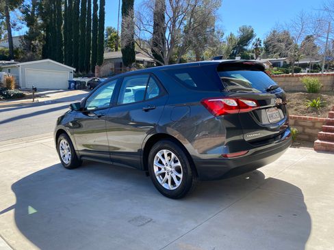 Used 2019 Chevrolet Equinox LS FWD image 5