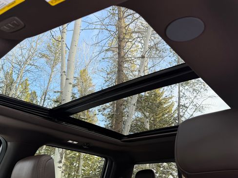 Used 2025 Ford F350 King Ranch w/ Tremor Off-Road Package image 19