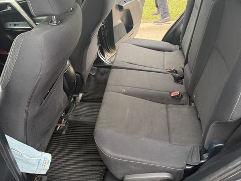 Used 2018 Toyota RAV4 XLE image 14