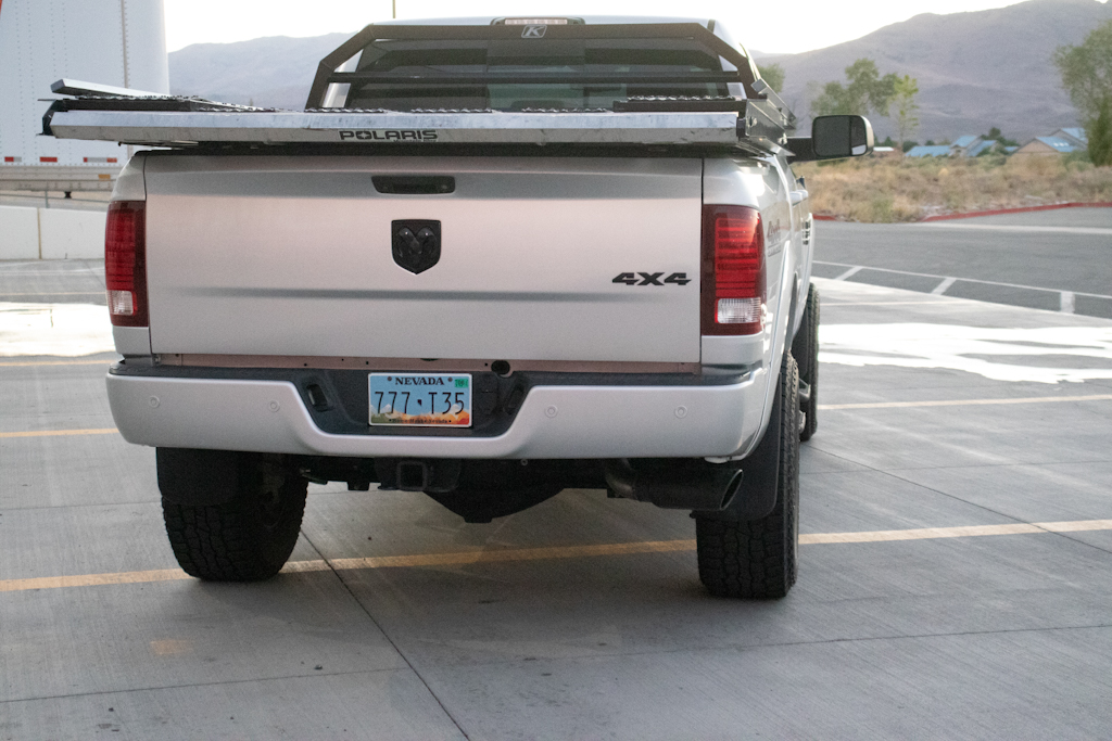 Used 2018 RAM 2500 Laramie w/ Sport Appearance Group AWD/4WD image 9