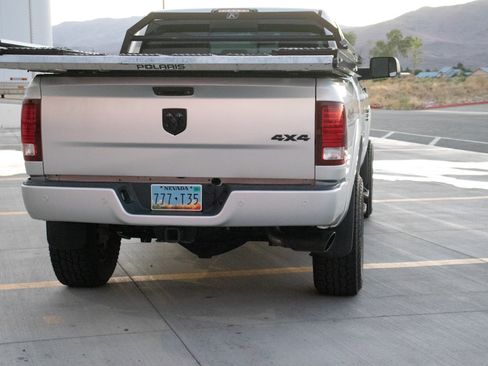 Used 2018 RAM 2500 Laramie w/ Sport Appearance Group AWD/4WD image 9