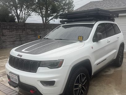 Used 2018 Jeep Grand Cherokee Trailhawk w/ Trailhawk Luxury Group