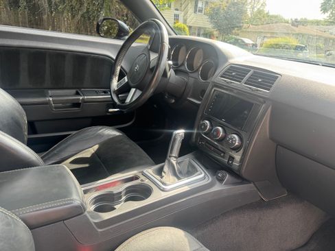 Used 2010 Dodge Challenger SRT8 w/ SRT Option Group II image 8