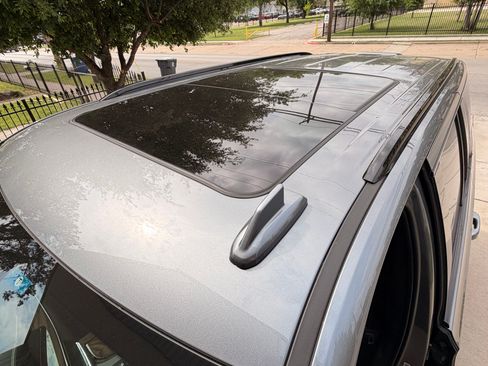 Used 2021 Cadillac Escalade Sport Platinum image 12