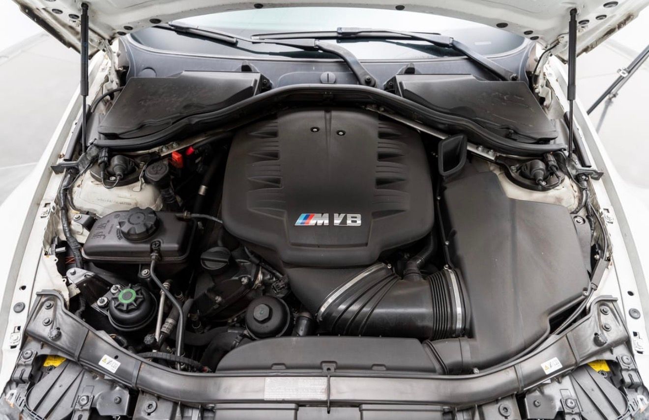 Used 2011 BMW M3 Convertible RWD image 15