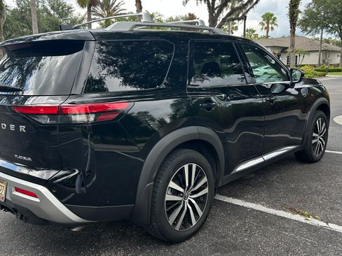 Used 2024 Nissan Pathfinder Platinum w/ Cargo Package FWD image 5