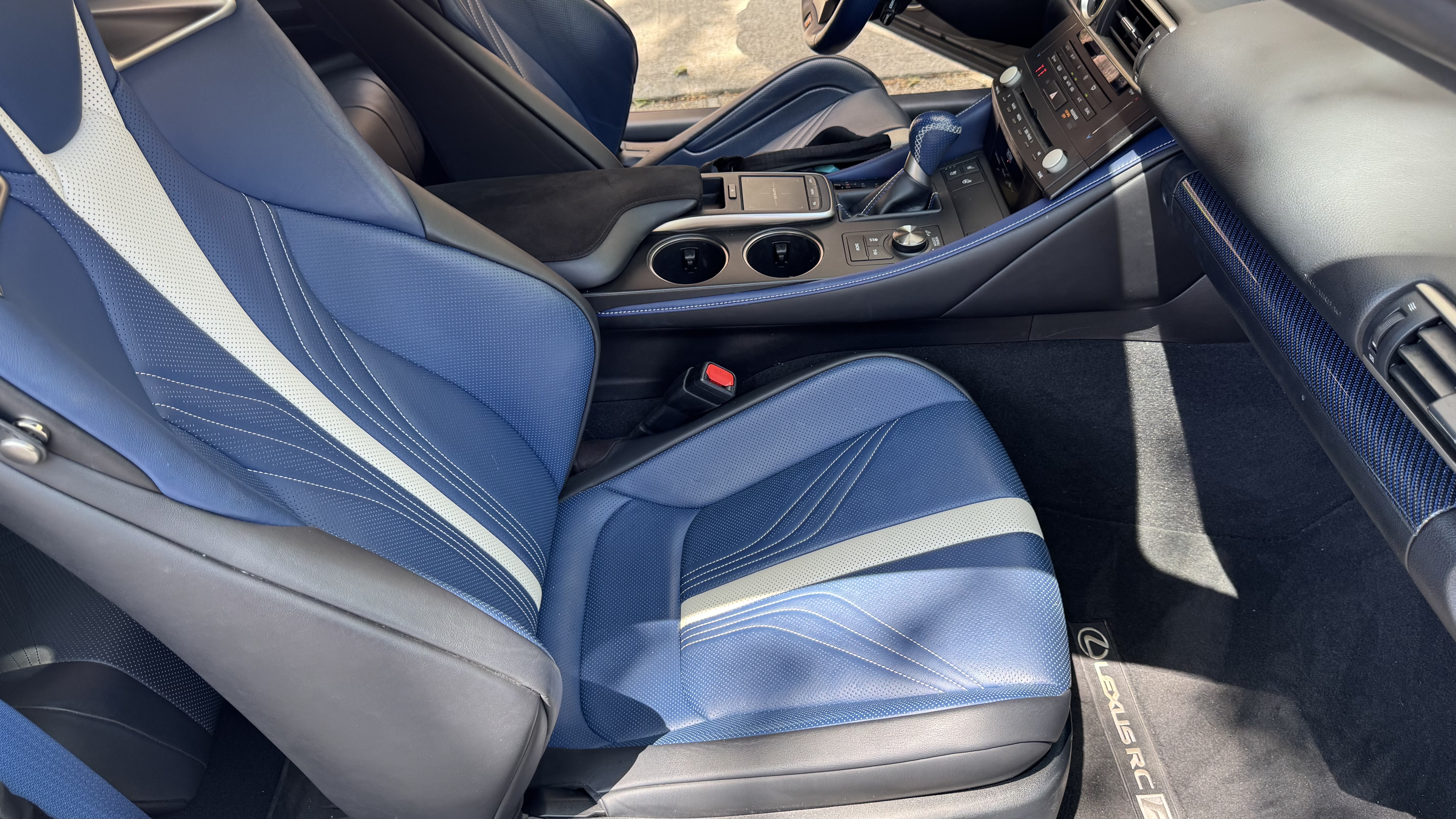 Used 2019 Lexus RC F w/ 10th Anniversary Package RWD image 17