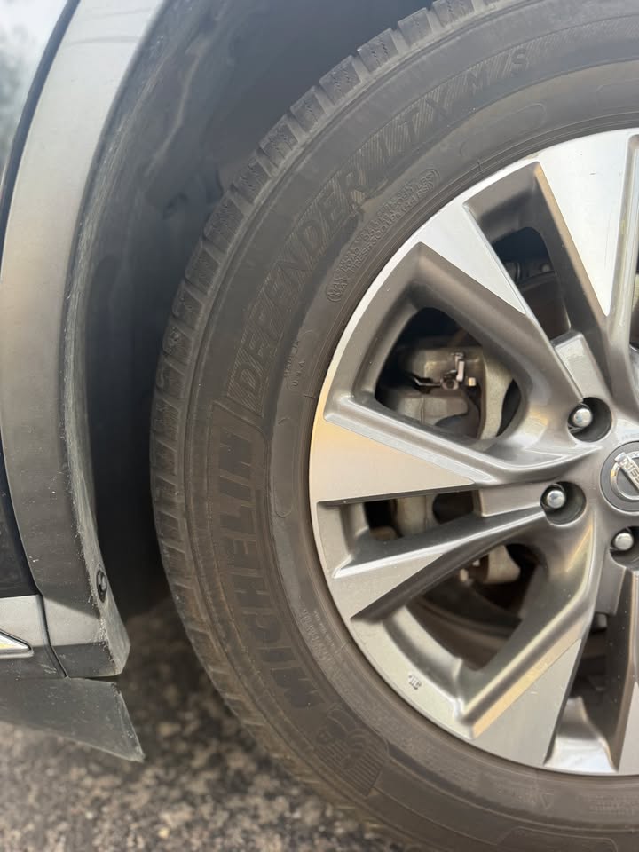 Used 2018 Nissan Murano SL w/ Cargo Package AWD/4WD image 16
