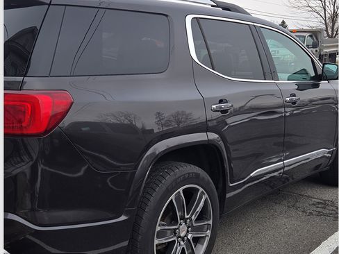 Used 2018 GMC Acadia Denali w/ Technology Package image 8