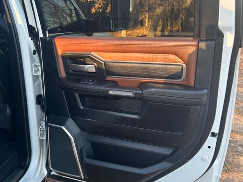 Used 2020 RAM 3500 Limited image 14