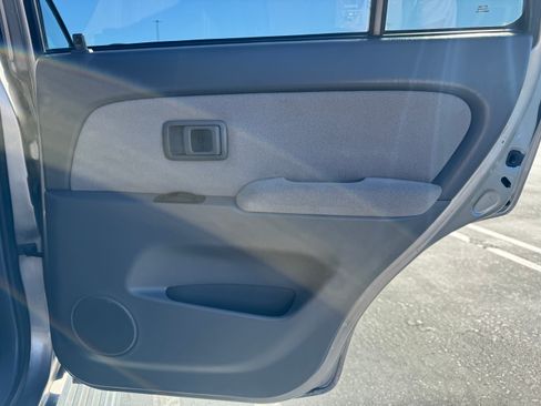 Used 2002 Toyota 4Runner SR5 image 17