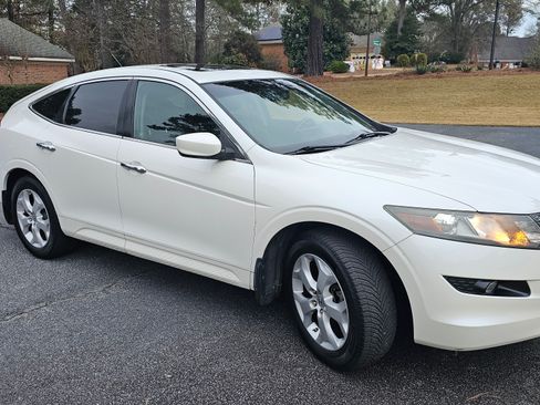 Used 2010 Honda Crosstour EX-L image 1