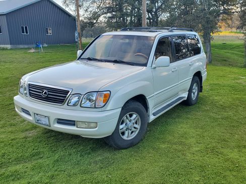 Used 2000 Lexus LX 470 4WD image 9