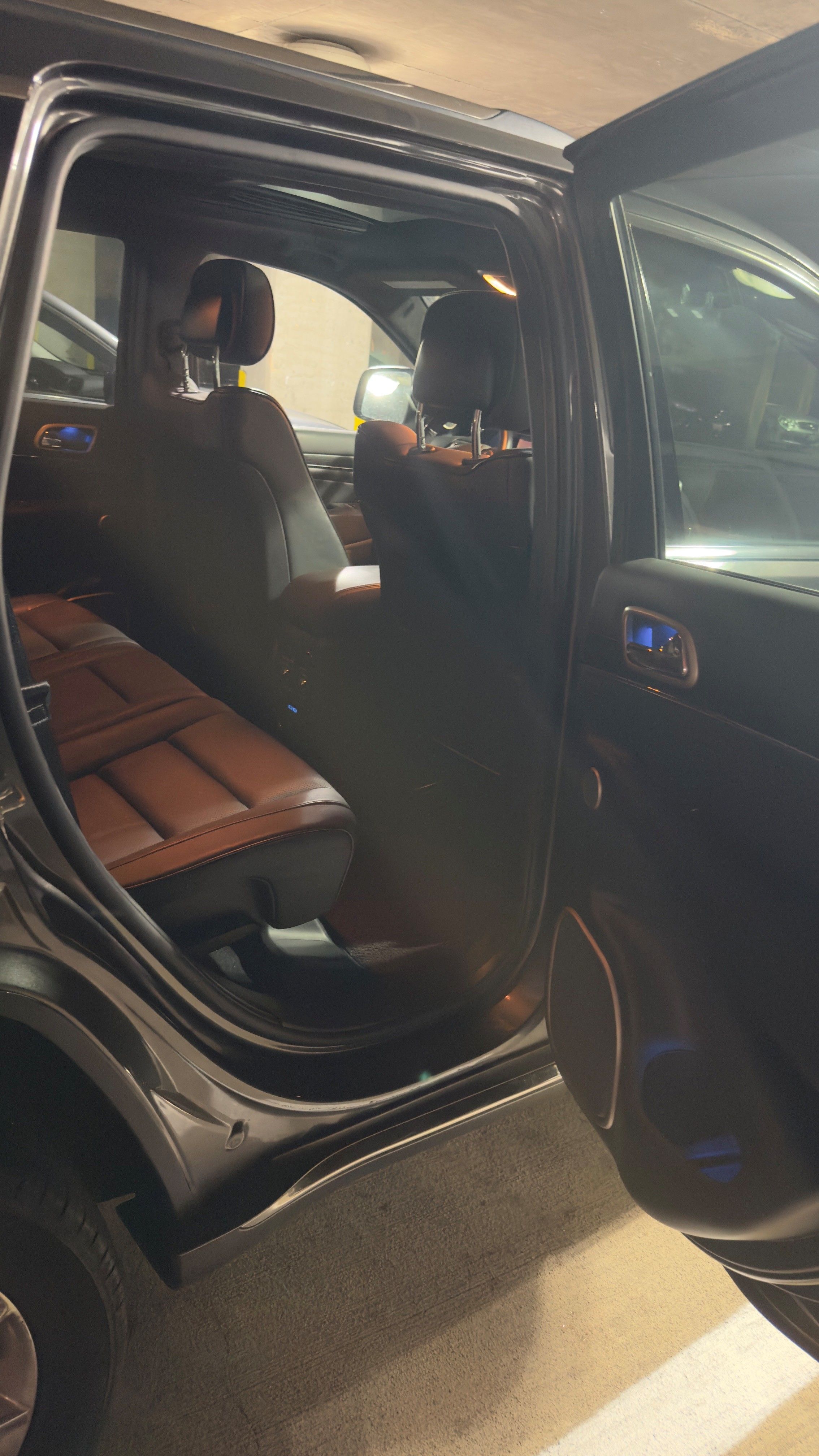Used 2014 Jeep Grand Cherokee Summit AWD/4WD image 6