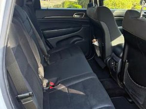 Used 2014 Jeep Grand Cherokee Laredo w/ Quick Order Package 23E image 8