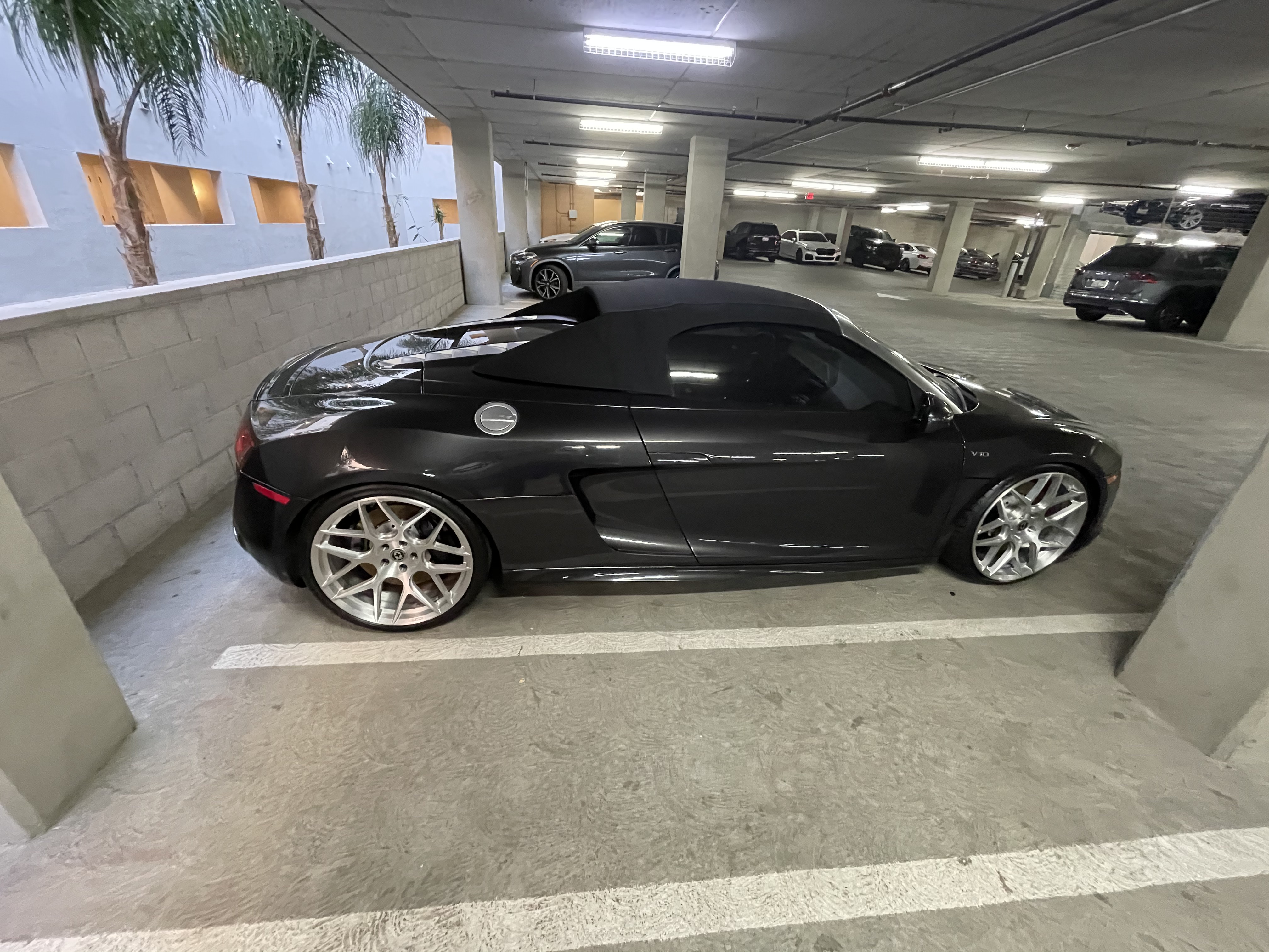 Used 2012 Audi R8 V10 AWD/4WD image 9