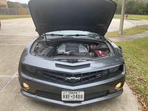 Used 2010 Chevrolet Camaro SS w/ RS Package image 11