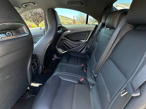 Used 2019 Mercedes-Benz CLA 250 image 10