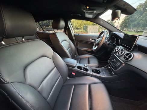 Used 2017 Mercedes-Benz GLA 250 4MATIC image 13