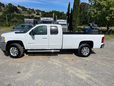 Used 2012 Chevrolet Silverado 3500 LTZ w/ LTZ Plus Package AWD/4WD image 14