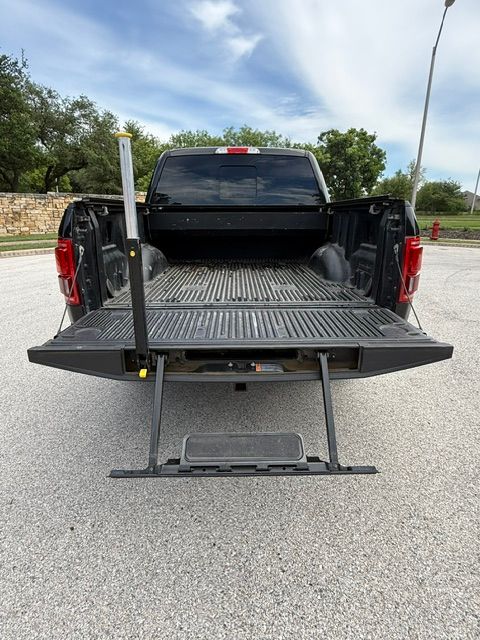 Used 2015 Ford F150 Platinum w/ Equipment Group 701A Luxury RWD image 19