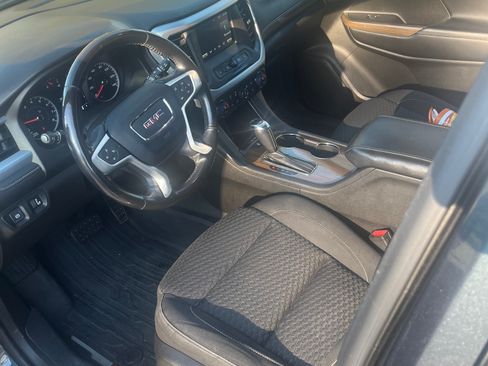 Used 2019 GMC Acadia SLE w/ LPO, Floor Liner Package image 9