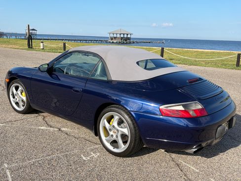 Used 2001 Porsche 911 Carrera RWD image 1