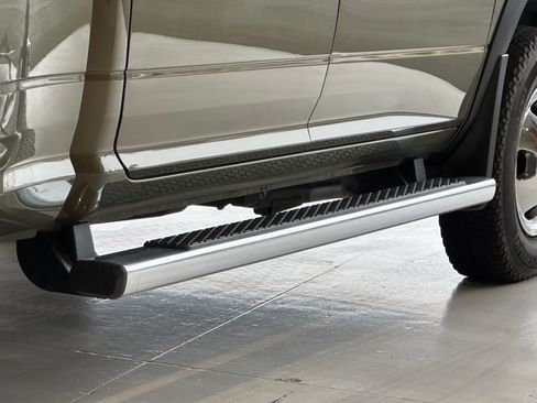 Used 2015 RAM 3500 Tradesman w/ Chrome Appearance Group image 10