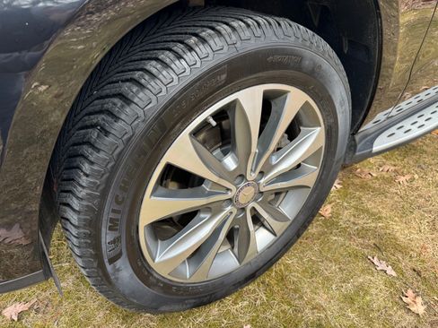 Used 2016 Mercedes-Benz GL 450 4MATIC image 11