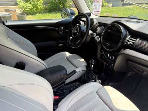 Used 2018 MINI Cooper S FWD image 5