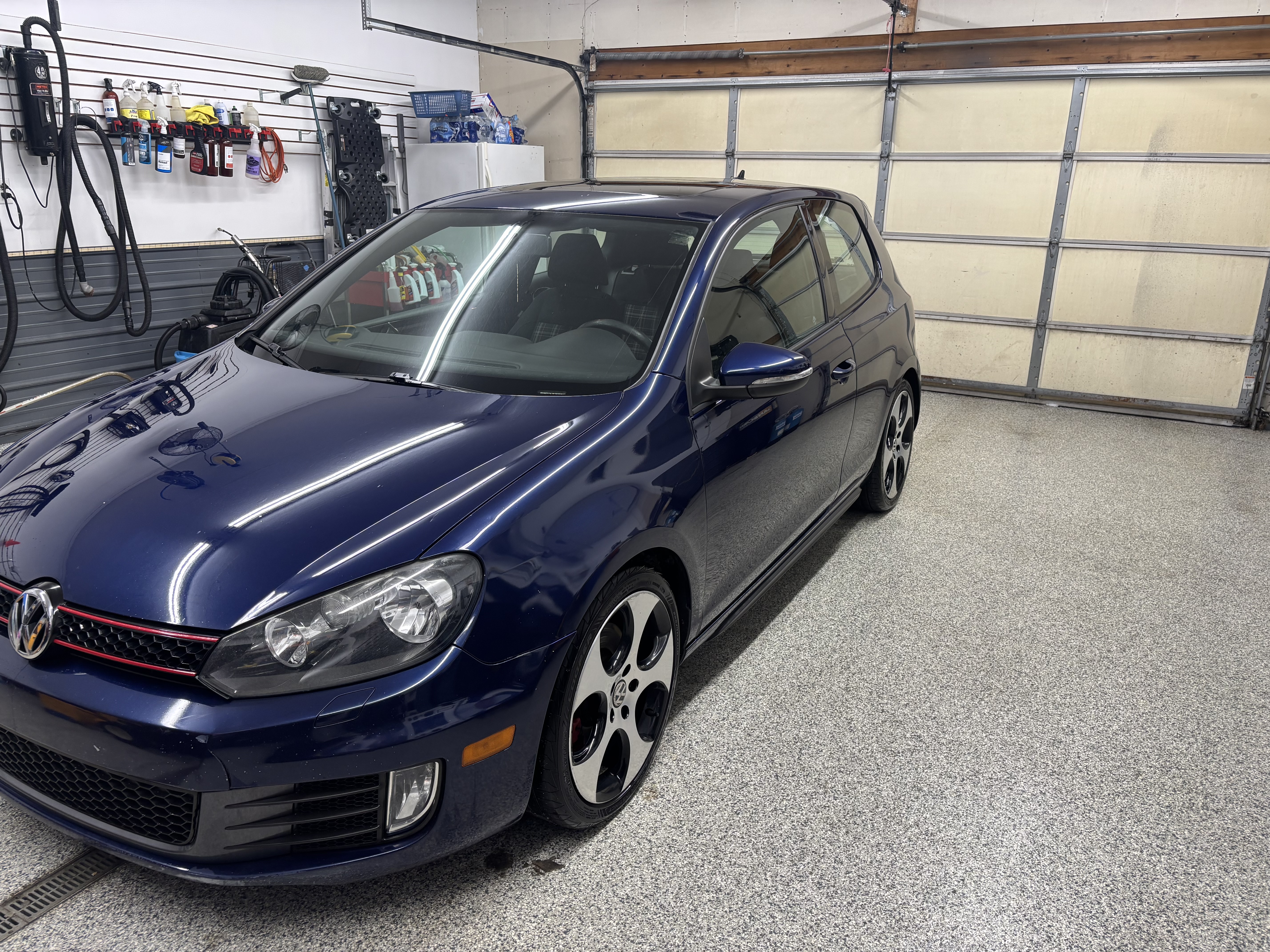 Used 2012 Volkswagen GTI 2-Door FWD image 5