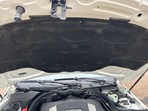 Used 2011 Mercedes-Benz C 300 Sedan image 10