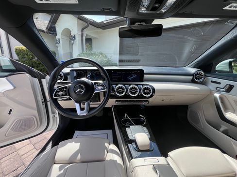 Used 2021 Mercedes-Benz CLA 250 image 6