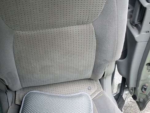 Used 2009 Toyota Sienna LE FWD image 12