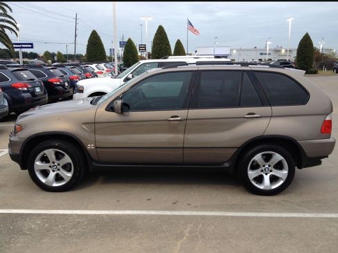 Used 2005 BMW X5 3.0i image 1