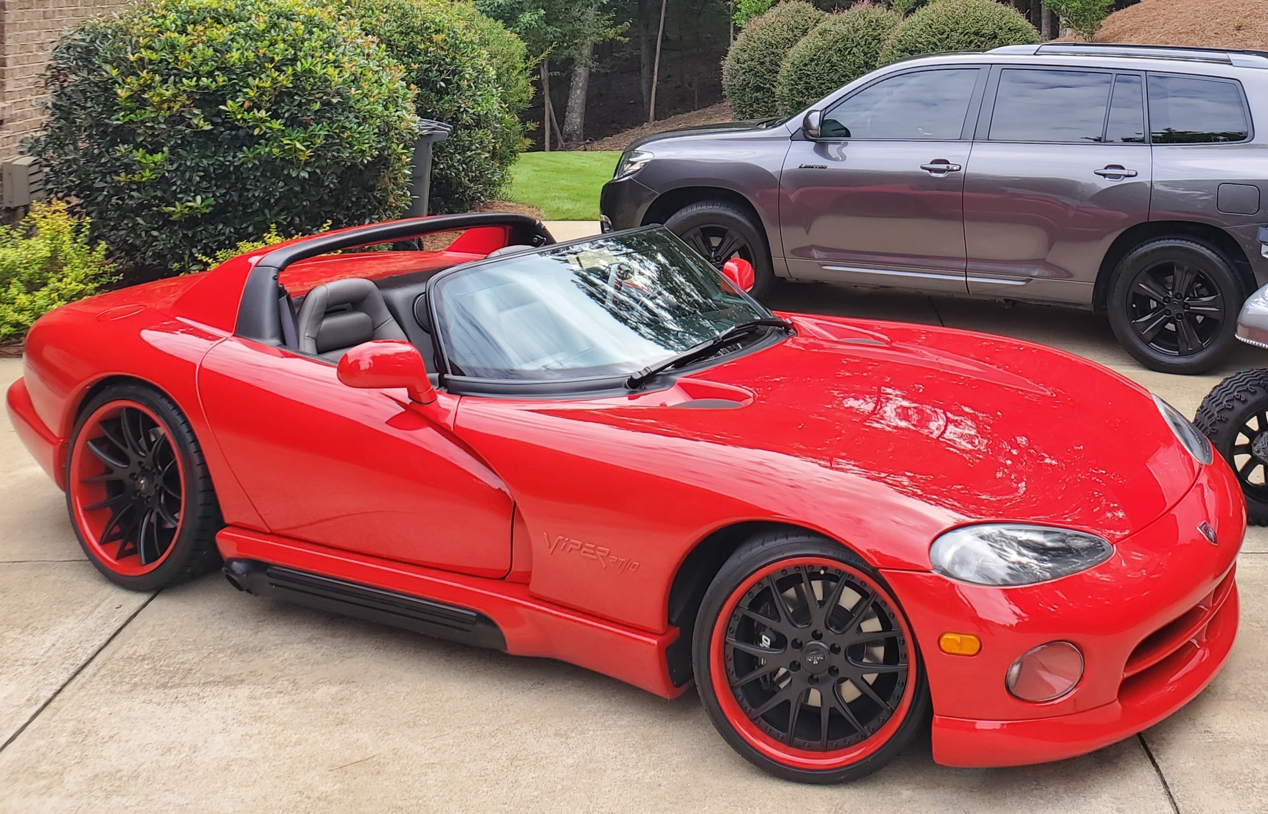 Used 1993 Dodge Viper RT/10 RWD image 1