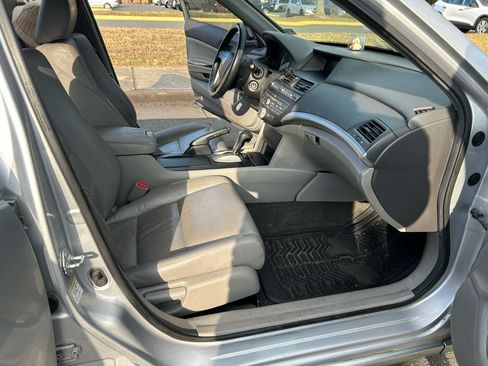 Used 2010 Honda Accord EX-L image 11