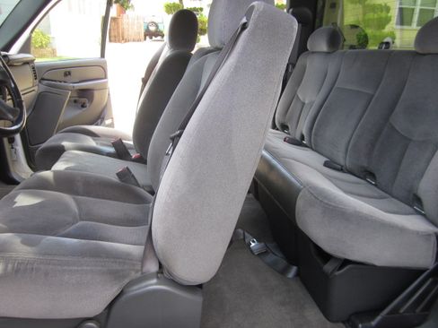 Used 2005 GMC Sierra 2500 SLE w/ Heavy-Duty Power Package RWD image 9