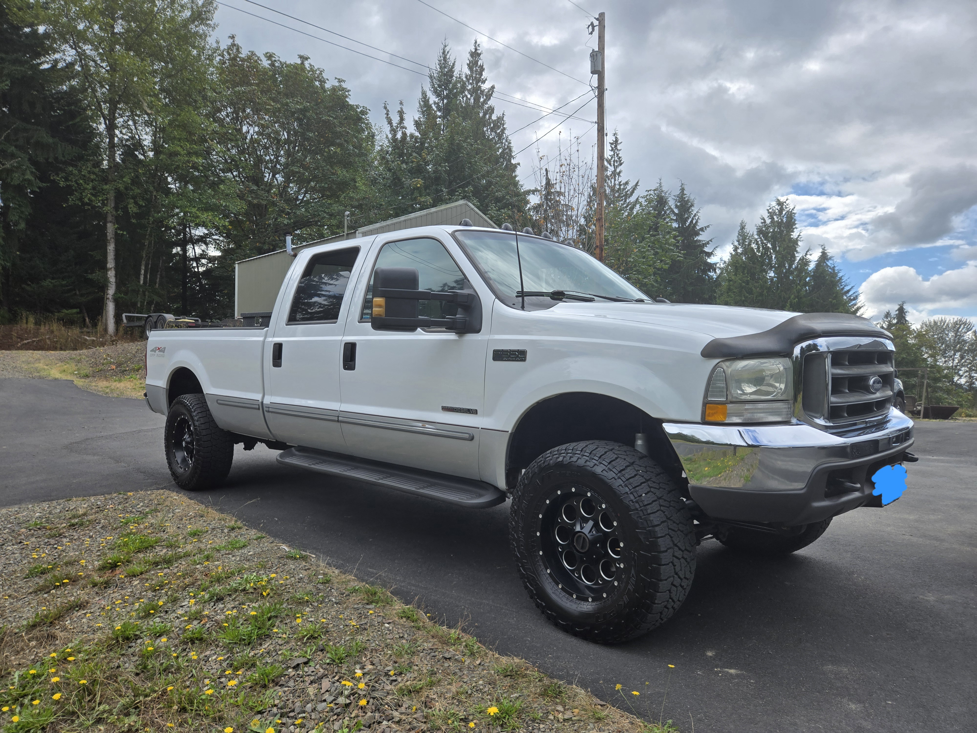 Used 1999 Ford F350 4x4 Crew Cab Super Duty image 2