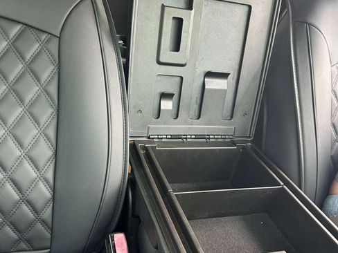 Used 2010 GMC Sierra 1500 SLE w/ Regional Value Package image 11